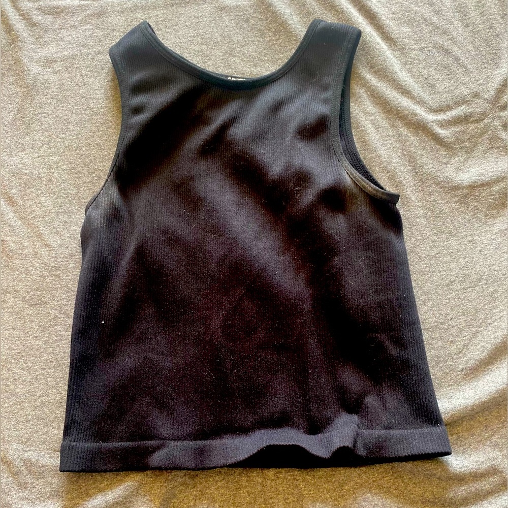 Fitted cropped tank